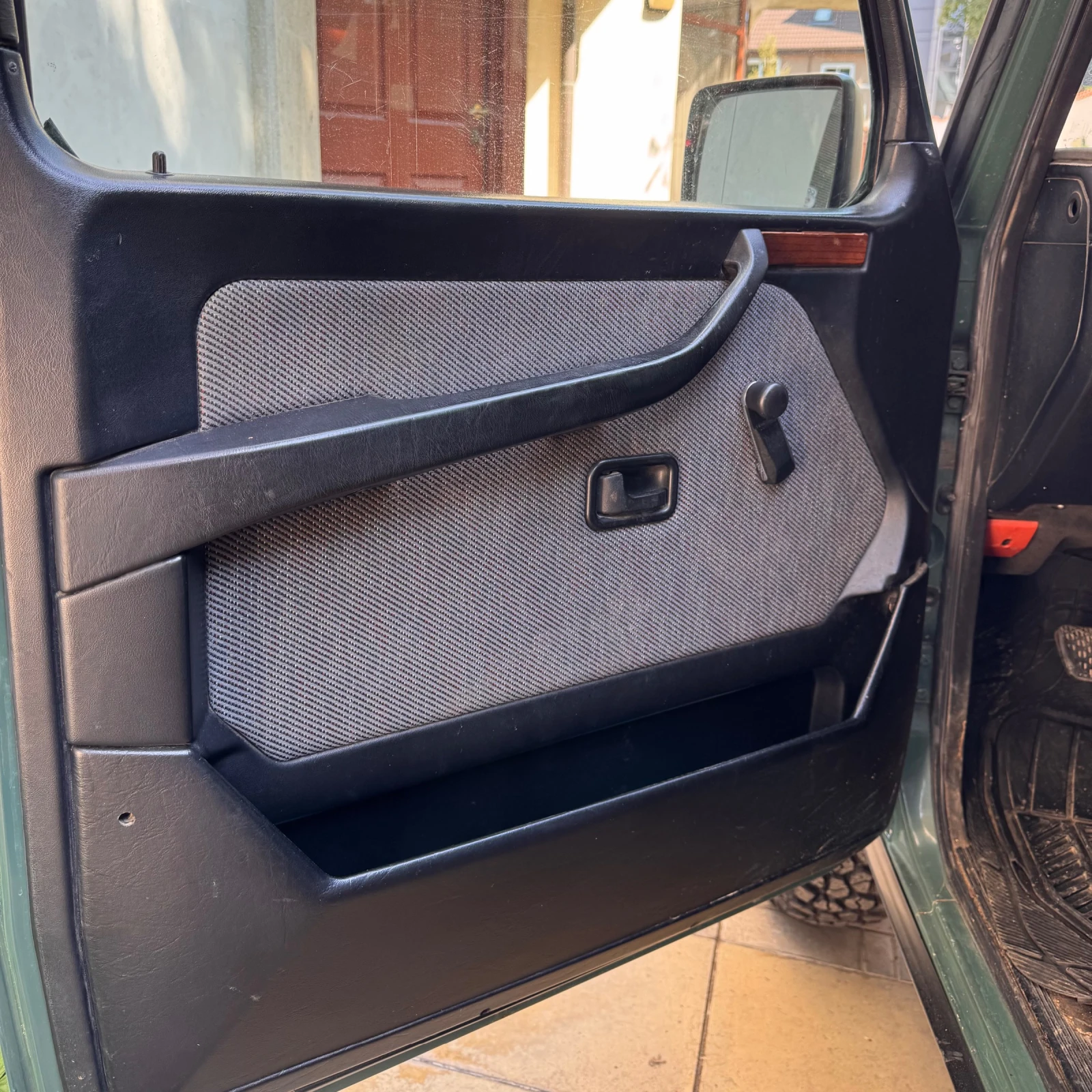 Mercedes-Benz G 300 W463 | 3.0 Diesel | 5 скорости | 3 блокажа, снимка 7 - Автомобили и джипове - 55326158