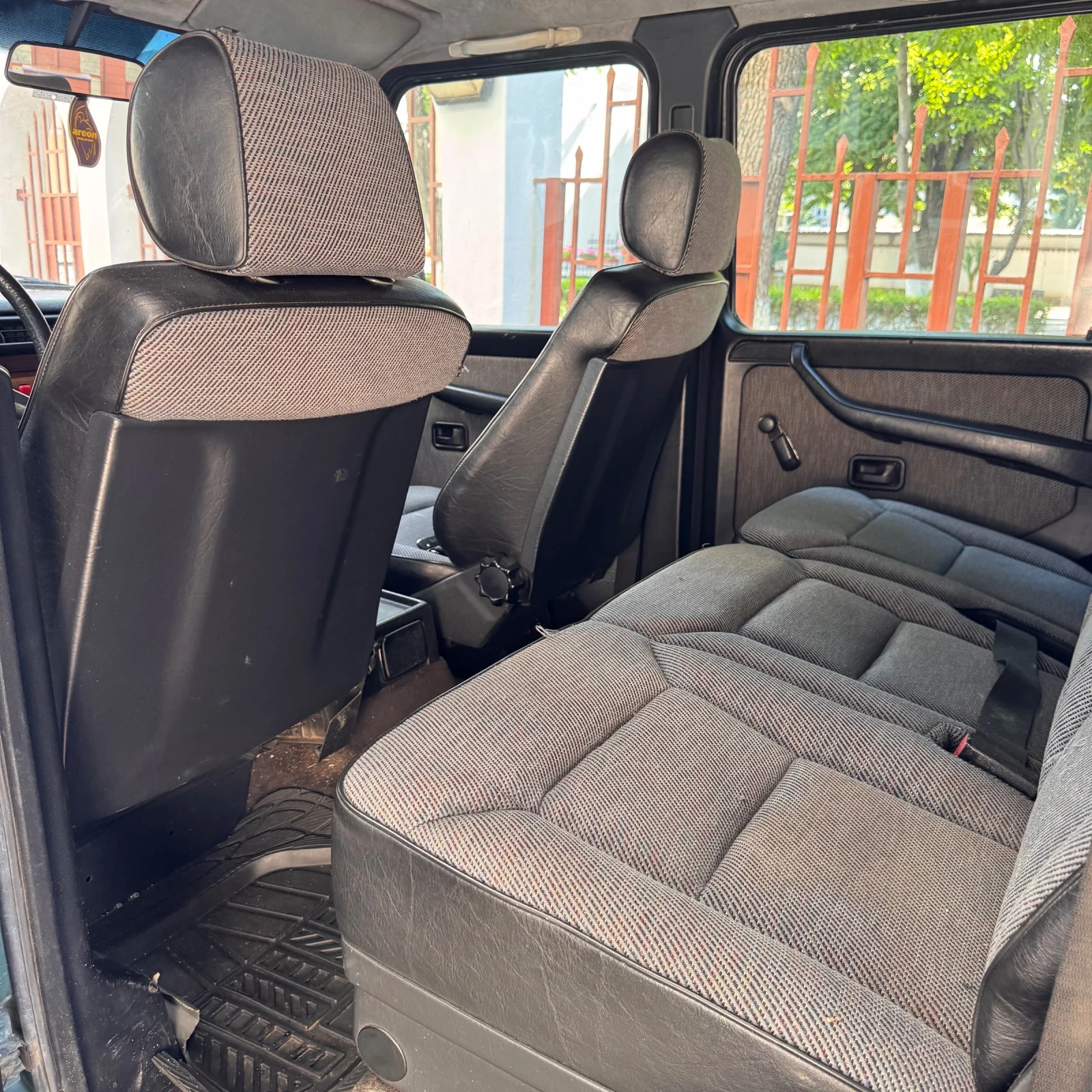 Mercedes-Benz G 300 W463 | 3.0 Diesel | 5 скорости | 3 блокажа, снимка 8 - Автомобили и джипове - 55326158