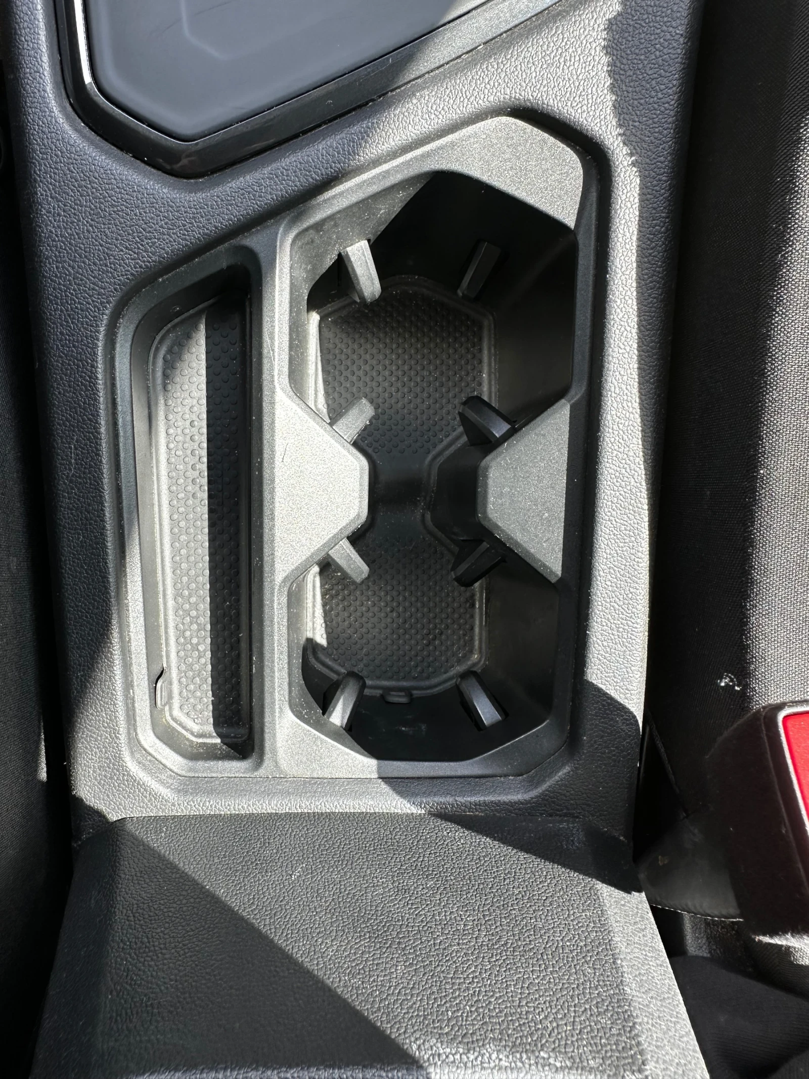 VW Tiguan, снимка 9 - Автомобили и джипове - 55691859
