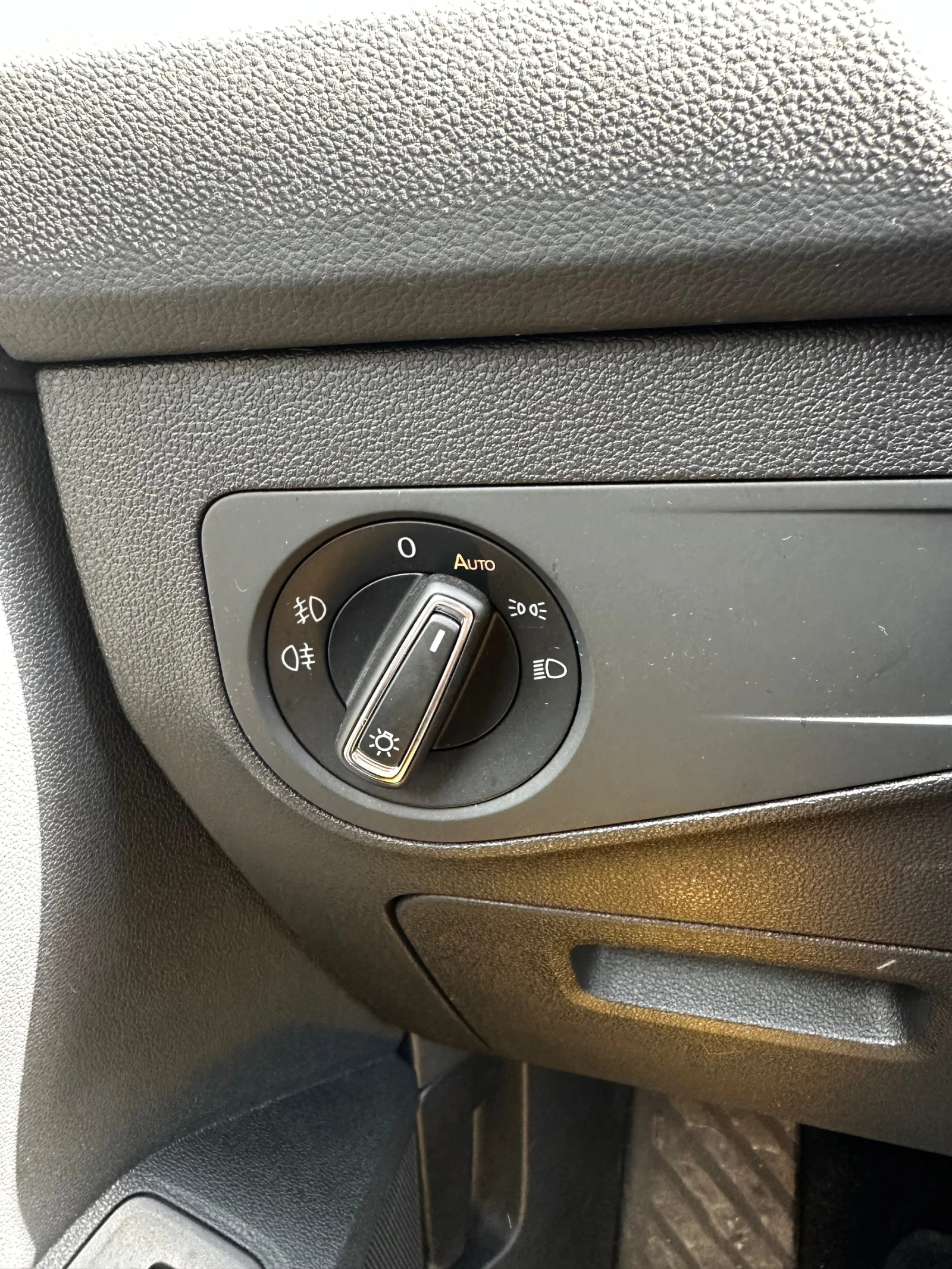 VW Tiguan, снимка 7 - Автомобили и джипове - 55691859