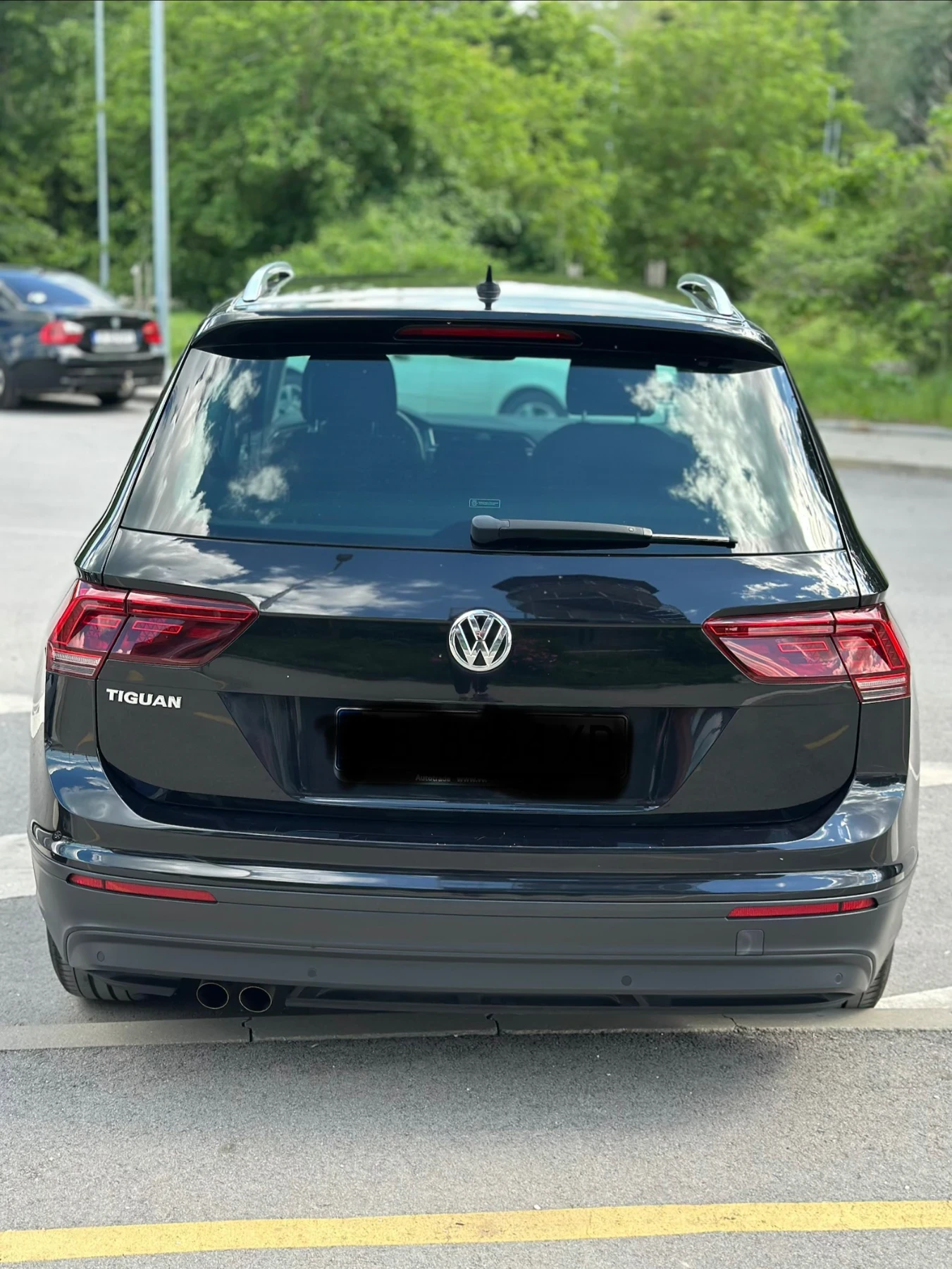 VW Tiguan, снимка 10 - Автомобили и джипове - 55691859