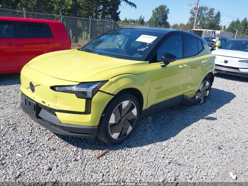 Volvo EX30 Plus Twin Motor Performance, Fully Electric, снимка 2 - Автомобили и джипове - 56320125