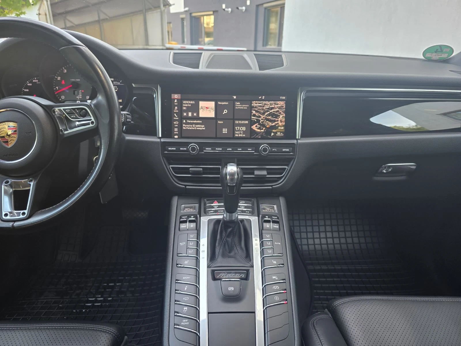 Porsche Macan S / DISTRONIC , снимка 14 - Автомобили и джипове - 56348493