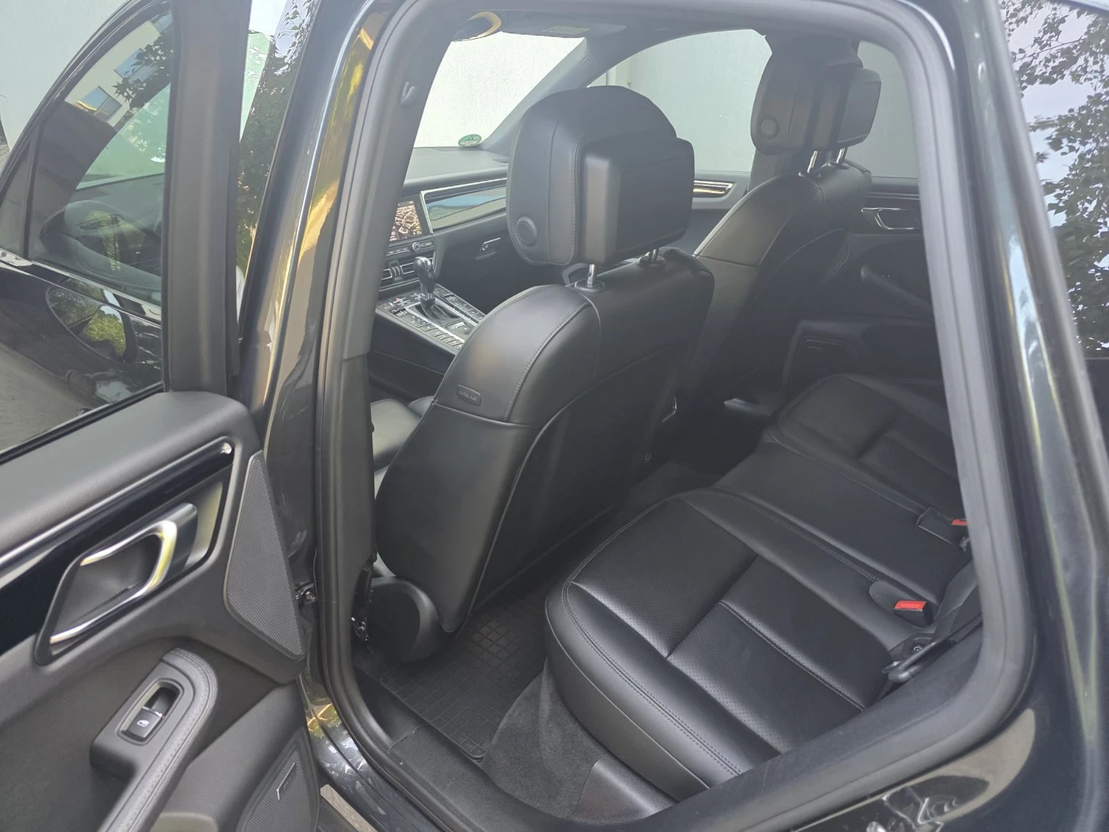 Porsche Macan S / DISTRONIC , снимка 12 - Автомобили и джипове - 56348493