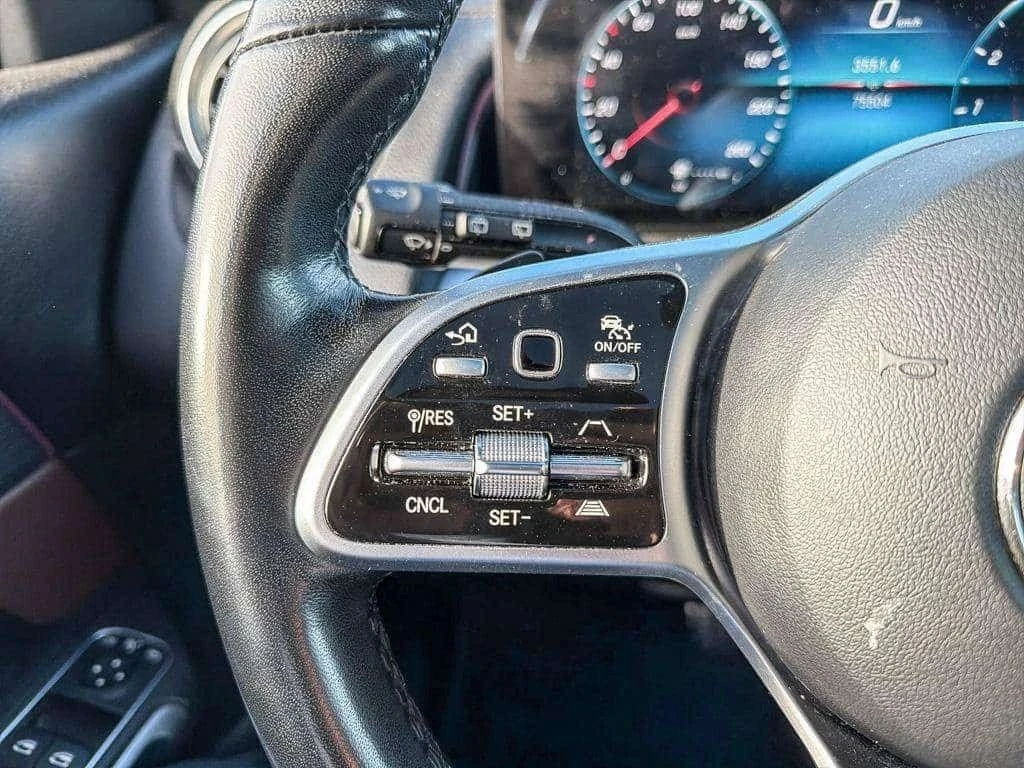 Mercedes-Benz GLB 250, снимка 9 - Автомобили и джипове - 56724578