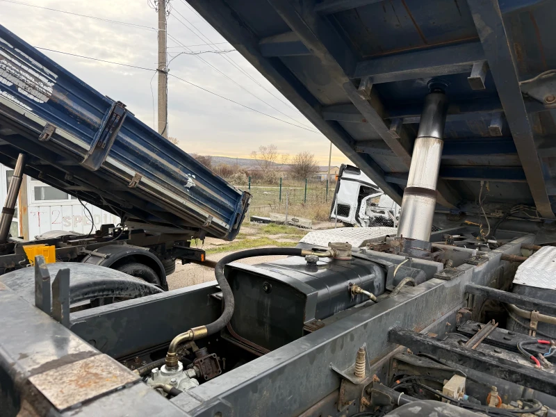 Renault Kerax 420 DCi, снимка 5 - Камиони - 52443765