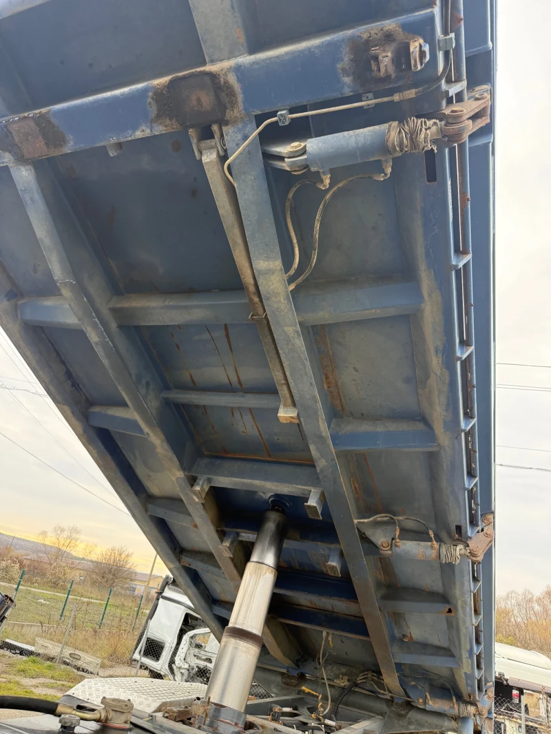 Renault Kerax 420 DCi, снимка 4 - Камиони - 52443765