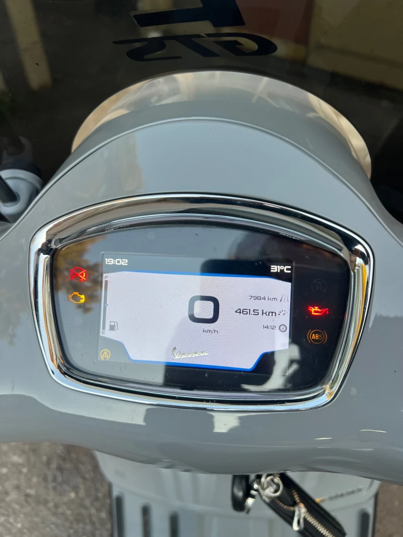 Vespa GTS 300 GTS Super Tech HPE, снимка 5 - Мотоциклети и мототехника - 52191733