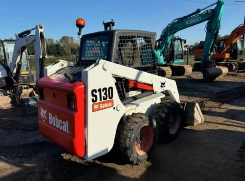 Мини челни товарачи Bobcat S130 , снимка 5 - Индустриална техника - 47494545