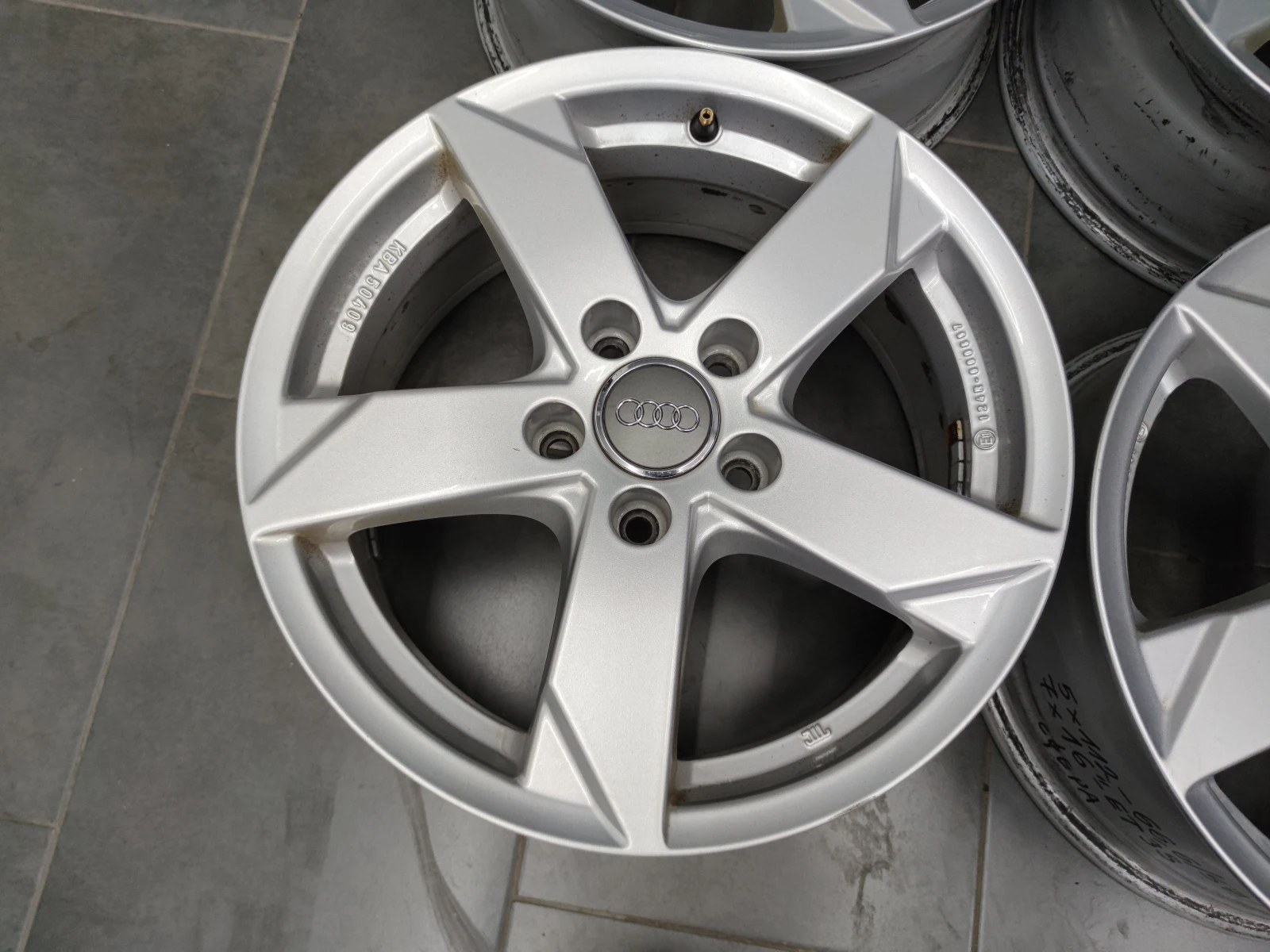   Audi | Mobile.bg   7