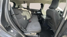 Ford S-Max 2.5 FHEV, снимка 12