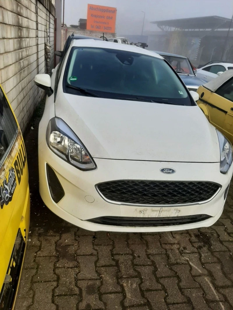 Ford Fiesta 1.1, снимка 1 - Автомобили и джипове - 45944423