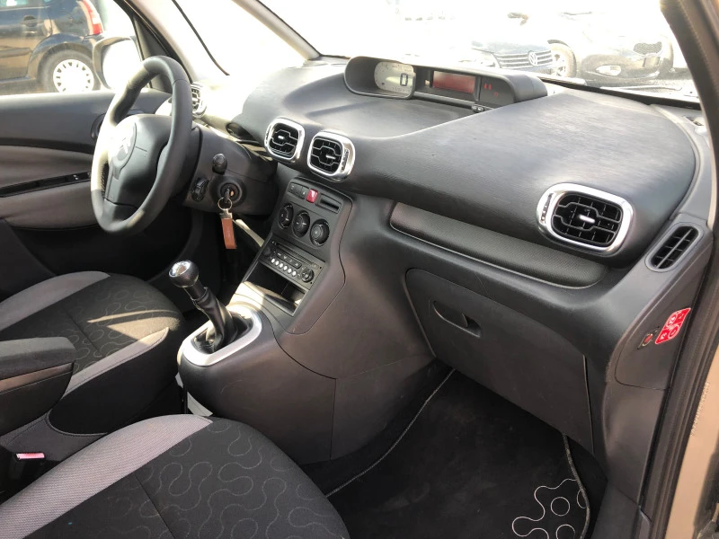 Citroen C3 Picasso 1.4I GAZ, снимка 10 - Автомобили и джипове - 46356103