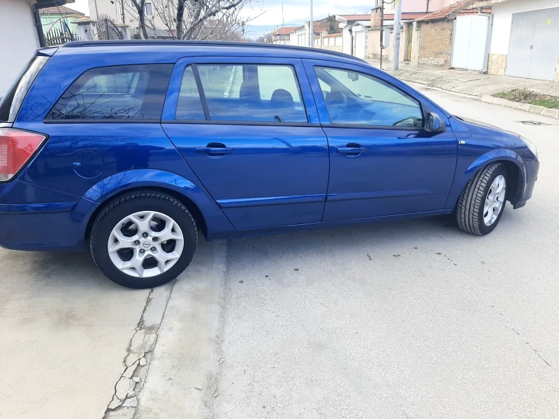 Opel Astra 1.6i+ КЛИМА. ГАЗ. БЕНЗИН. ТОП , снимка 3 - Автомобили и джипове - 48553874