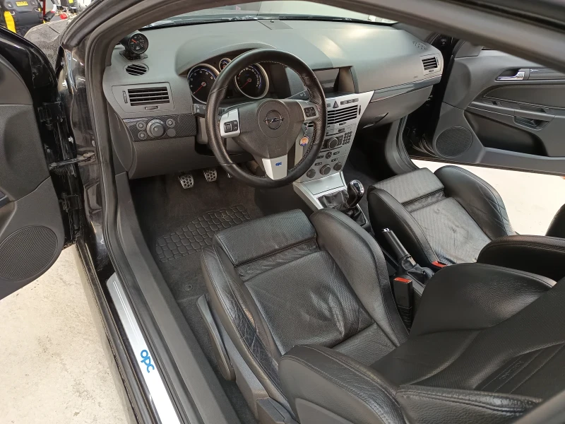 Opel Astra OPC, снимка 10 - Автомобили и джипове - 51852076