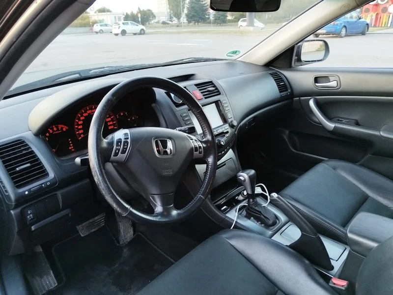 Honda Accord, снимка 11 - Автомобили и джипове - 52288391