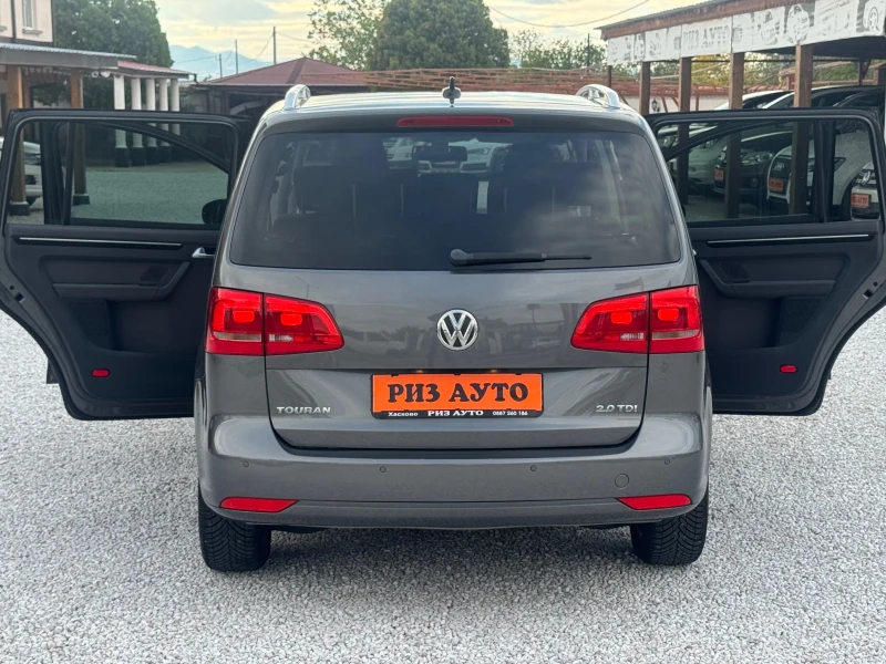 VW Touran 2.0TDI* HI-LINE* 7м* КАТО НОВА* 6sk* LIZING, снимка 8 - Автомобили и джипове - 52001411
