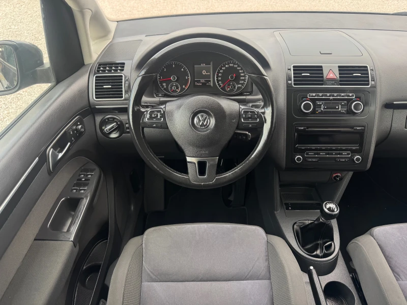 VW Touran 2.0TDI* HI-LINE* 7м* КАТО НОВА* 6sk* LIZING, снимка 3 - Автомобили и джипове - 52001411