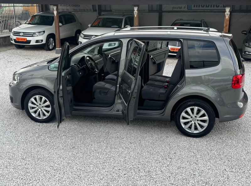 VW Touran 2.0TDI* HI-LINE* 7м* КАТО НОВА* 6sk* LIZING, снимка 10 - Автомобили и джипове - 52001411