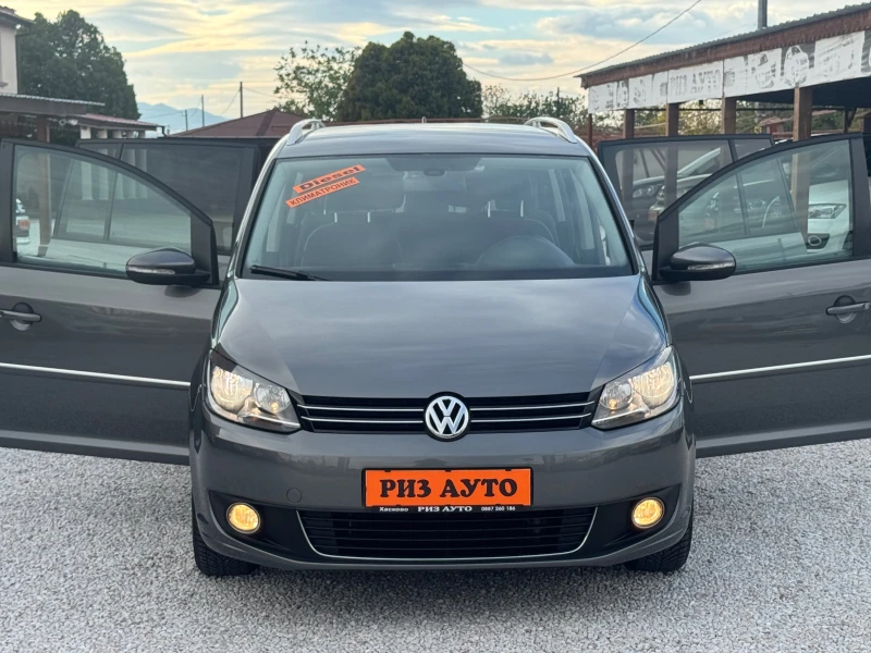 VW Touran 2.0TDI* HI-LINE* 7м* КАТО НОВА* 6sk* LIZING, снимка 2 - Автомобили и джипове - 52001411