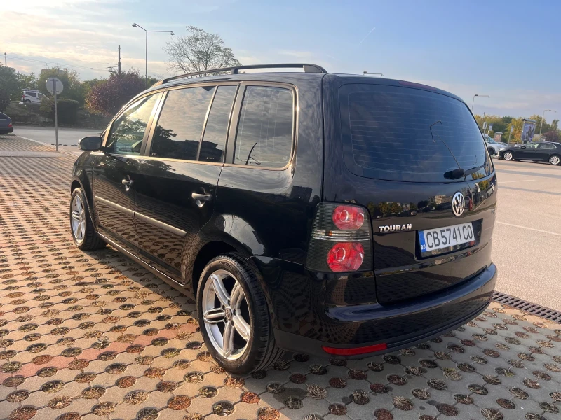 VW Touran TSI, снимка 8 - Автомобили и джипове - 52568197
