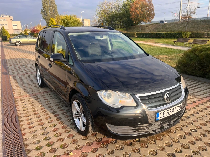 VW Touran TSI, снимка 3 - Автомобили и джипове - 52568197