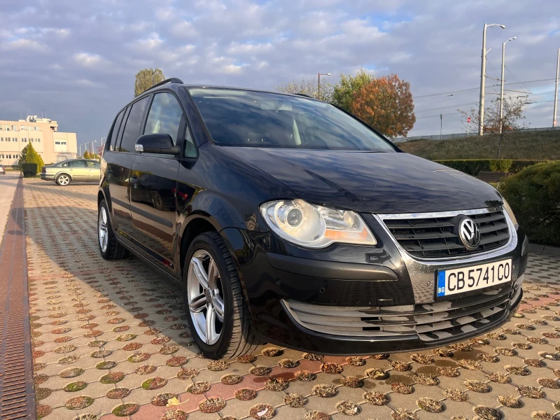 VW Touran TSI, снимка 4 - Автомобили и джипове - 52568197