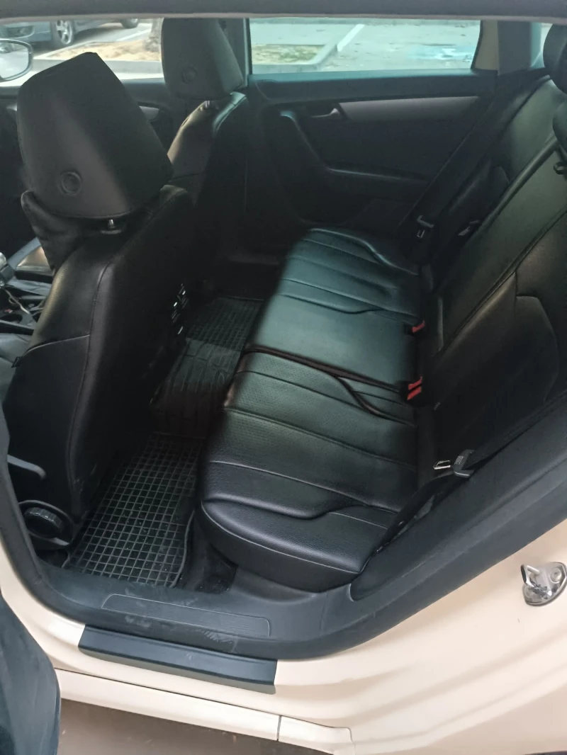 VW Passat B7, снимка 4 - Автомобили и джипове - 52154030