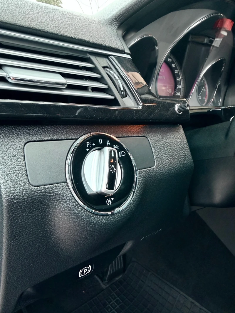 Mercedes-Benz E 350 3.0 CDI, снимка 8 - Автомобили и джипове - 52632560
