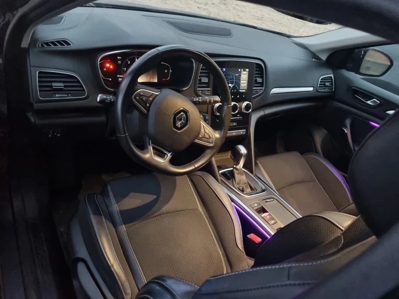 Renault Megane, снимка 5 - Автомобили и джипове - 52945637