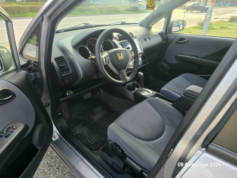 Honda Jazz, снимка 6 - Автомобили и джипове - 53406567