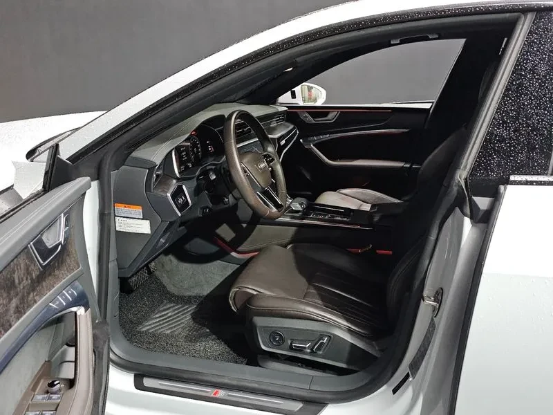 Audi A7 3.0 TDI Quattro - САМО 30% АВАНС, снимка 10 - Автомобили и джипове - 55430835