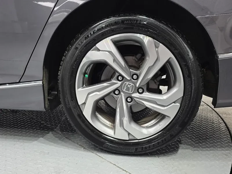 Honda Accord 1.5 Turbo, снимка 5 - Автомобили и джипове - 55815007