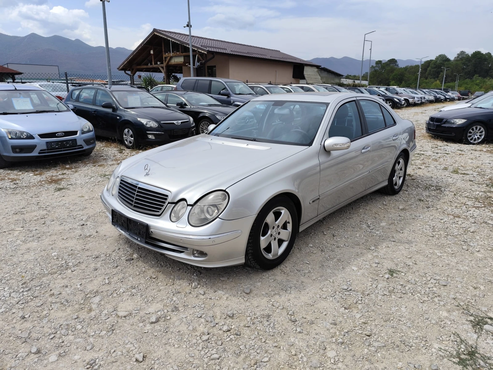 Mercedes-Benz E 280 3.2cdi-avangarde-Италия, снимка 1
