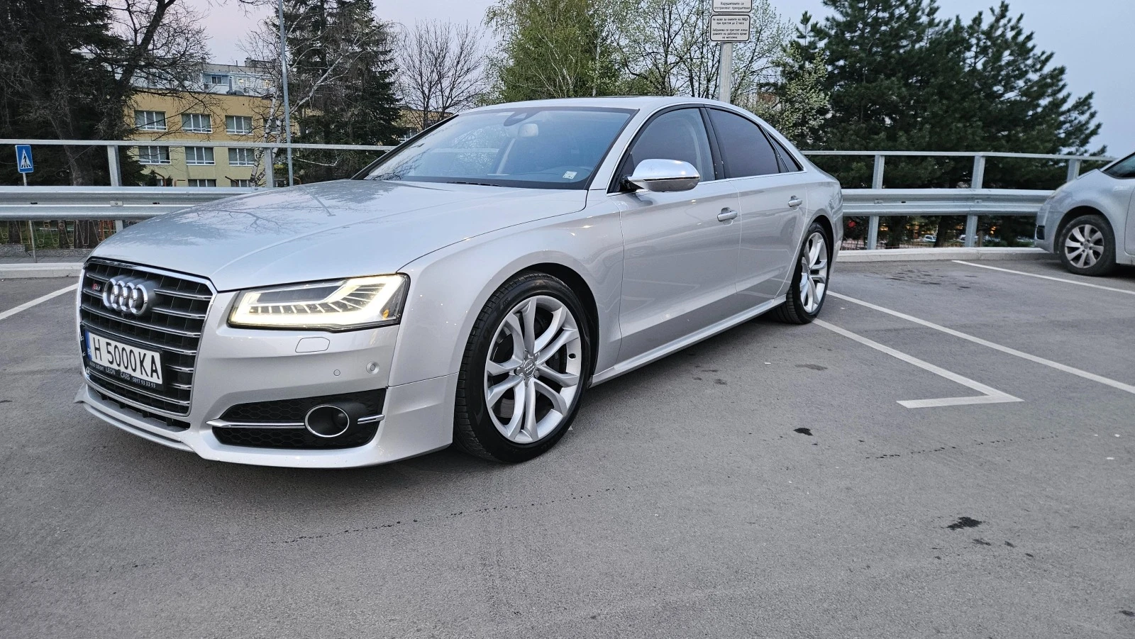 Audi S8 4.0 TFSI - изображение 3