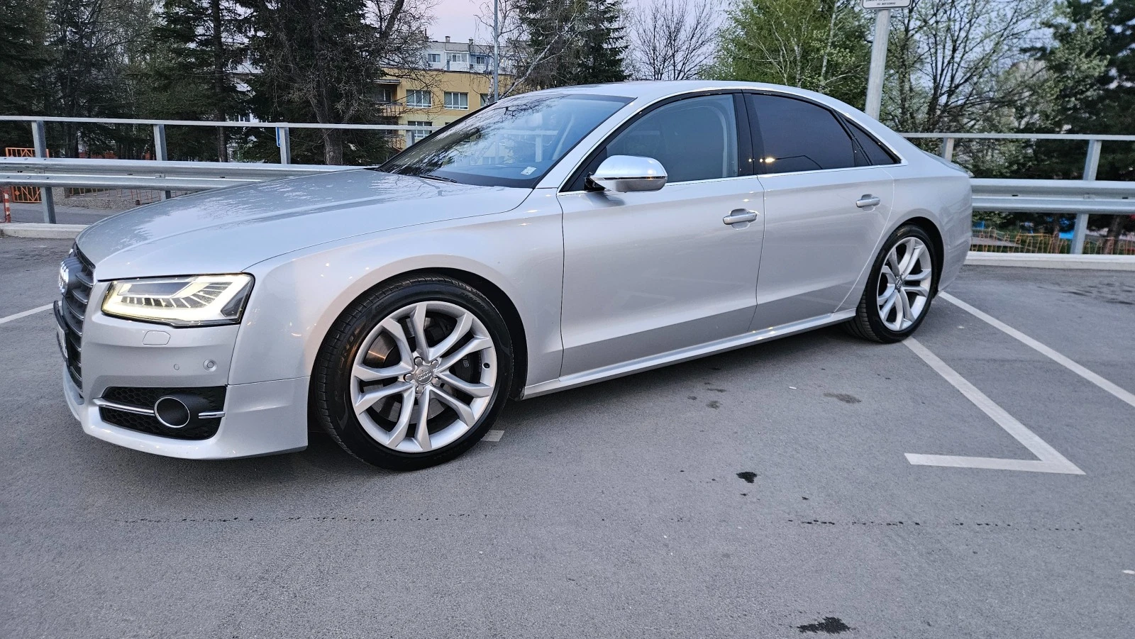 Audi S8 4.0 TFSI - изображение 4