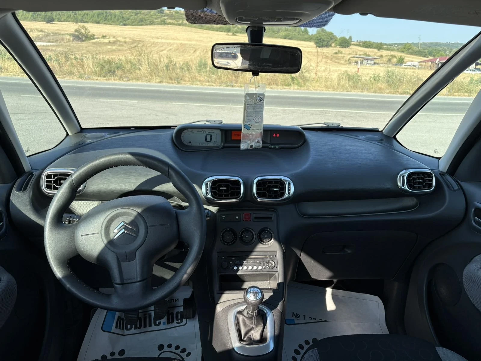Citroen C3 Picasso 1.4I GAZ - изображение 9