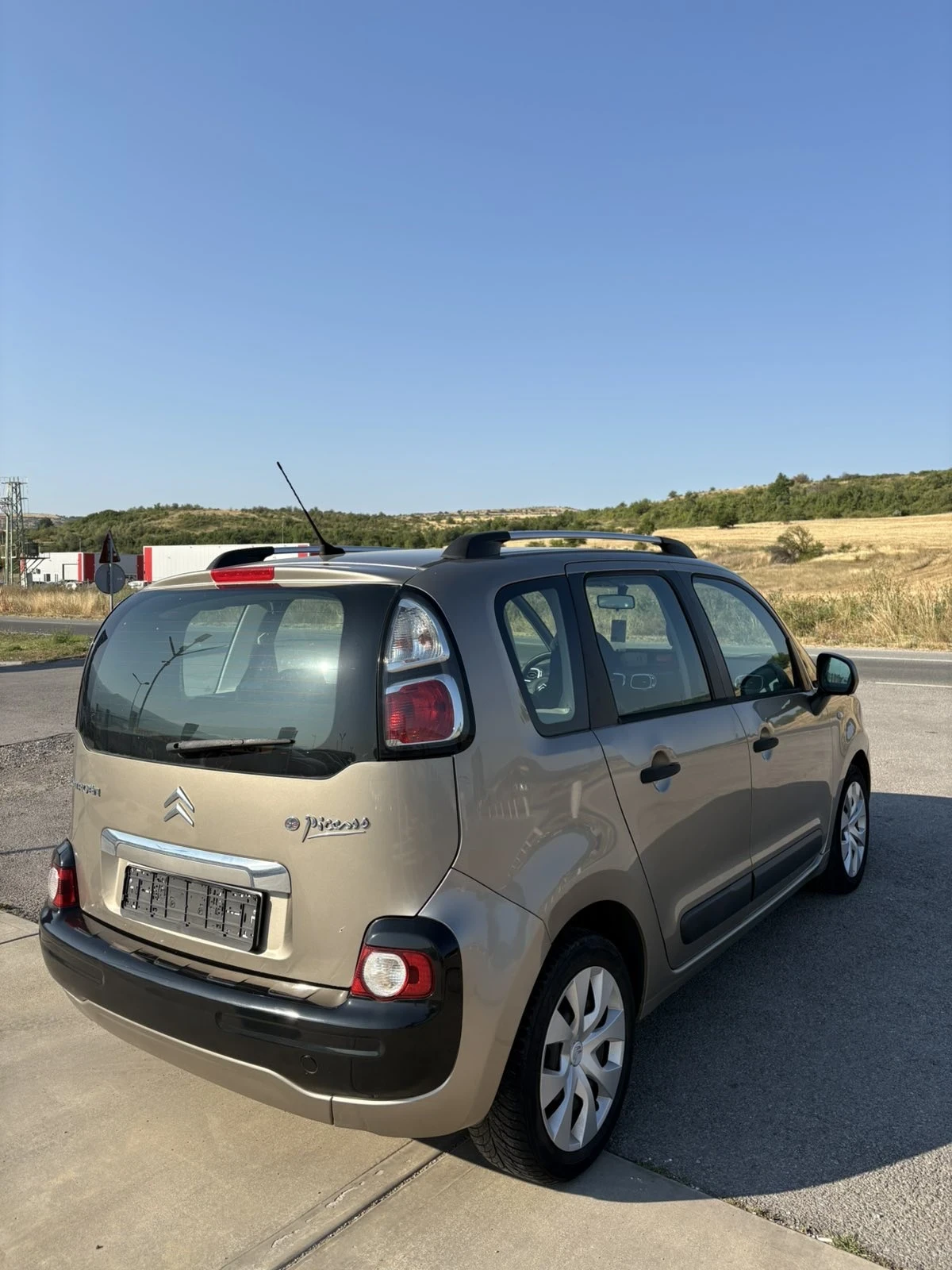 Citroen C3 Picasso 1.4I GAZ - изображение 5