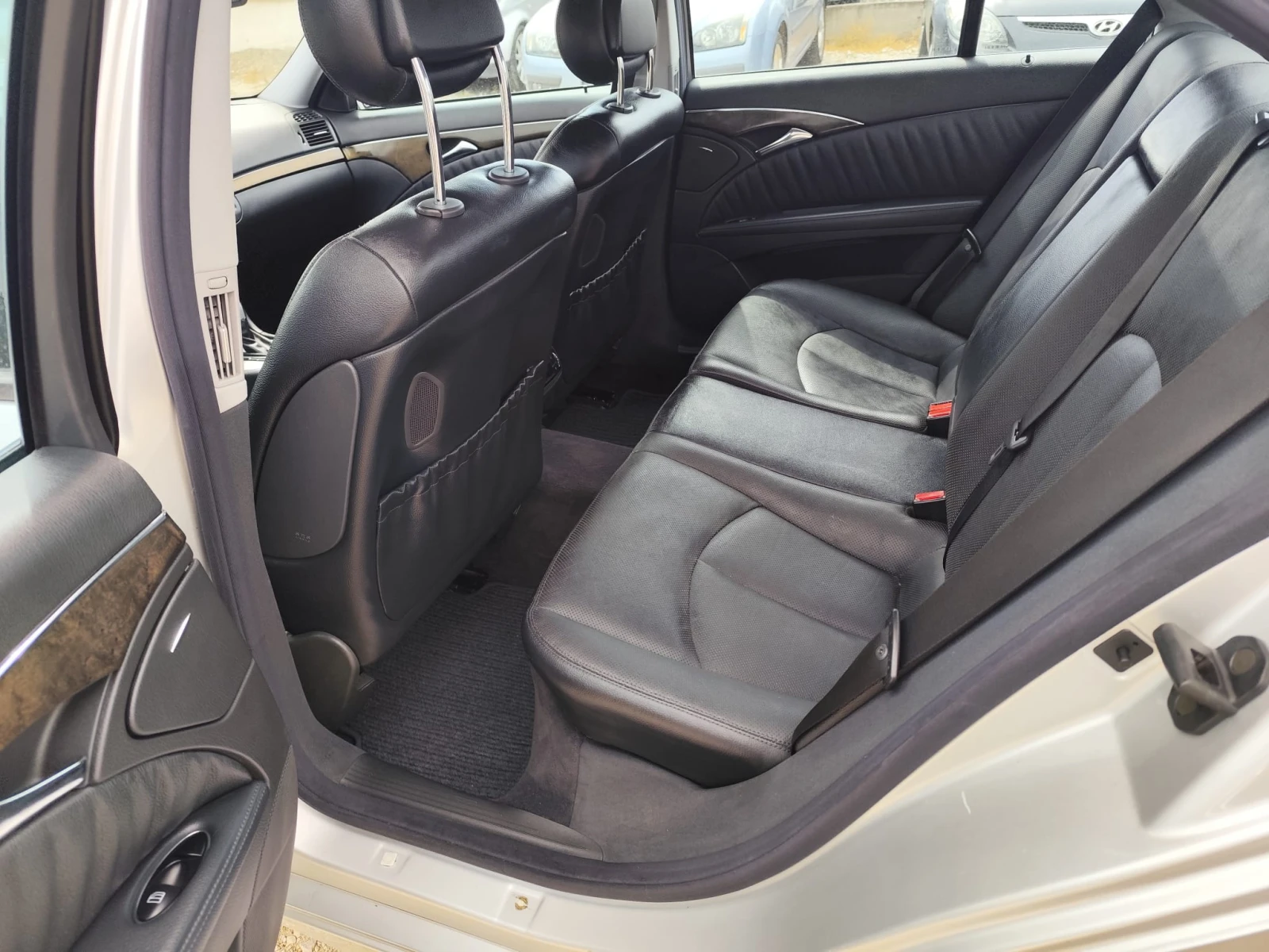 Mercedes-Benz E 280 3.2cdi-avangarde-Италия | Mobile.bg — изображение 14