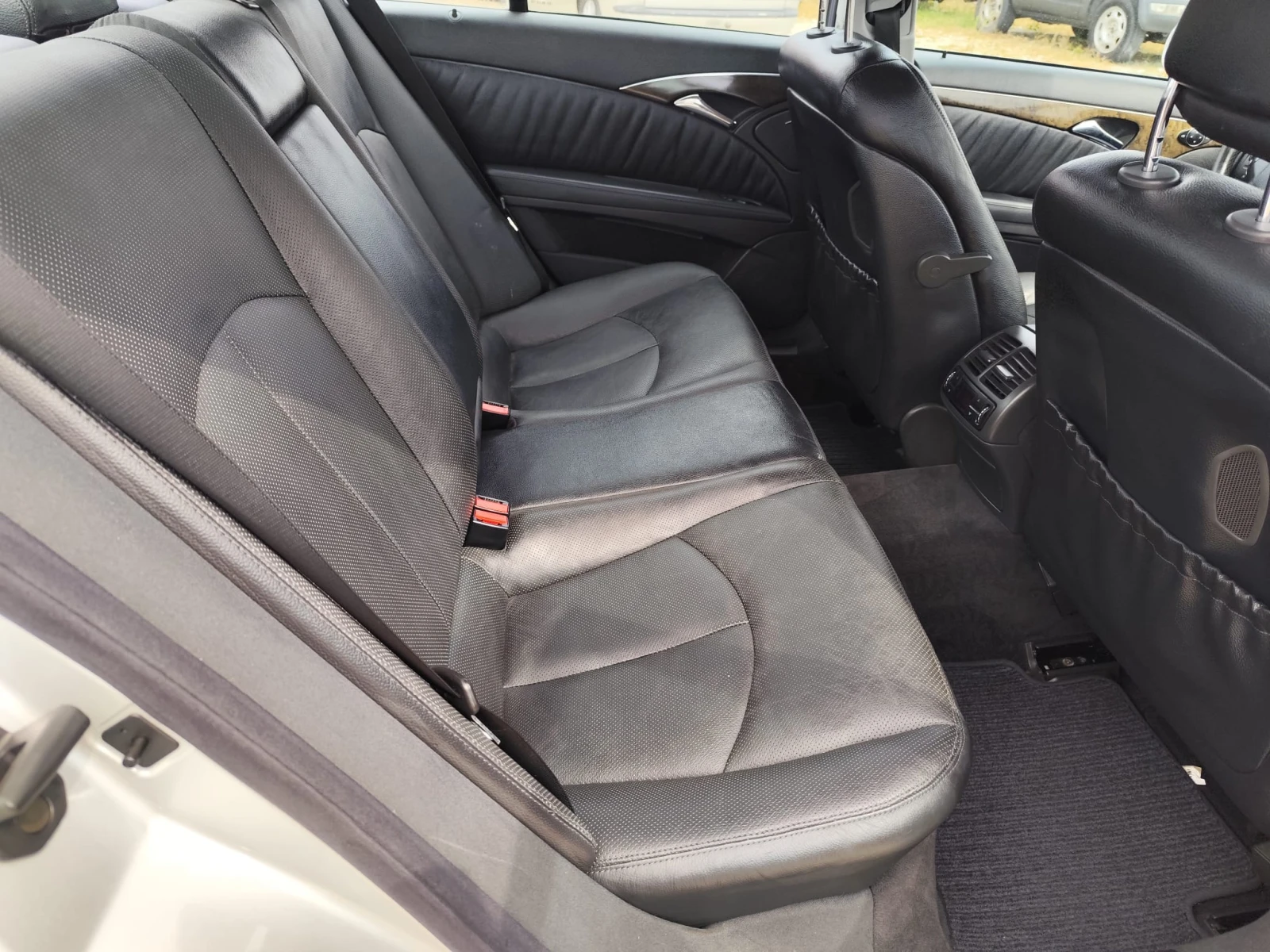 Mercedes-Benz E 280 3.2cdi-avangarde-Италия | Mobile.bg — изображение 13