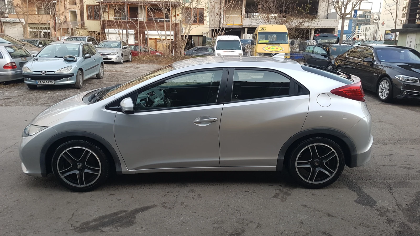 Honda Civic 1.8i KATO HOBA - изображение 2