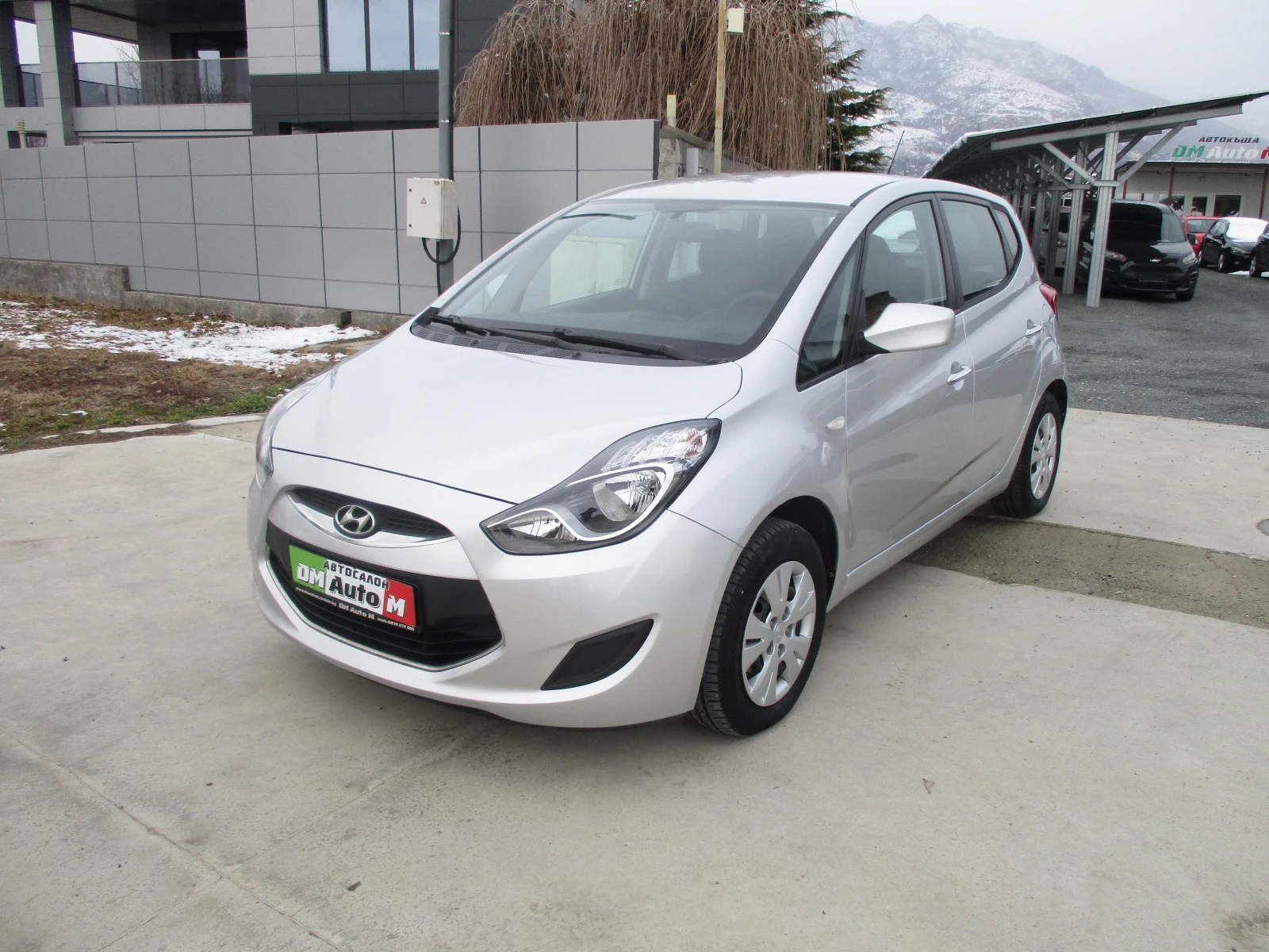 Hyundai Ix20 1.4 ГАЗ-БЕНЗИН КАТО НОВА - изображение 8