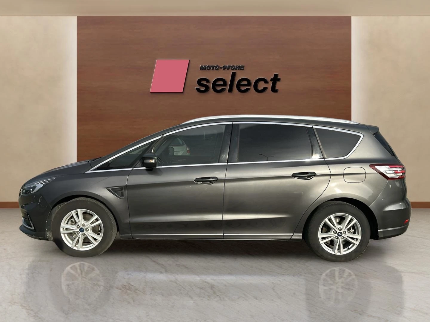 Ford S-Max 2.5 FHEV - изображение 4