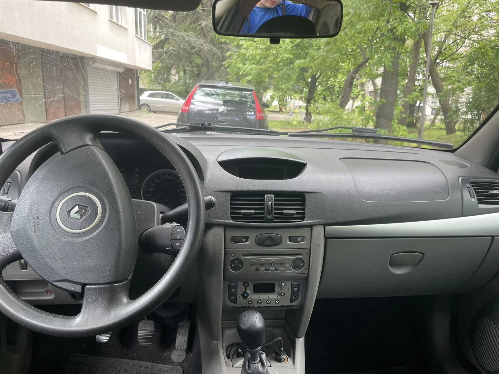 Renault Symbol 2010 - изображение 3