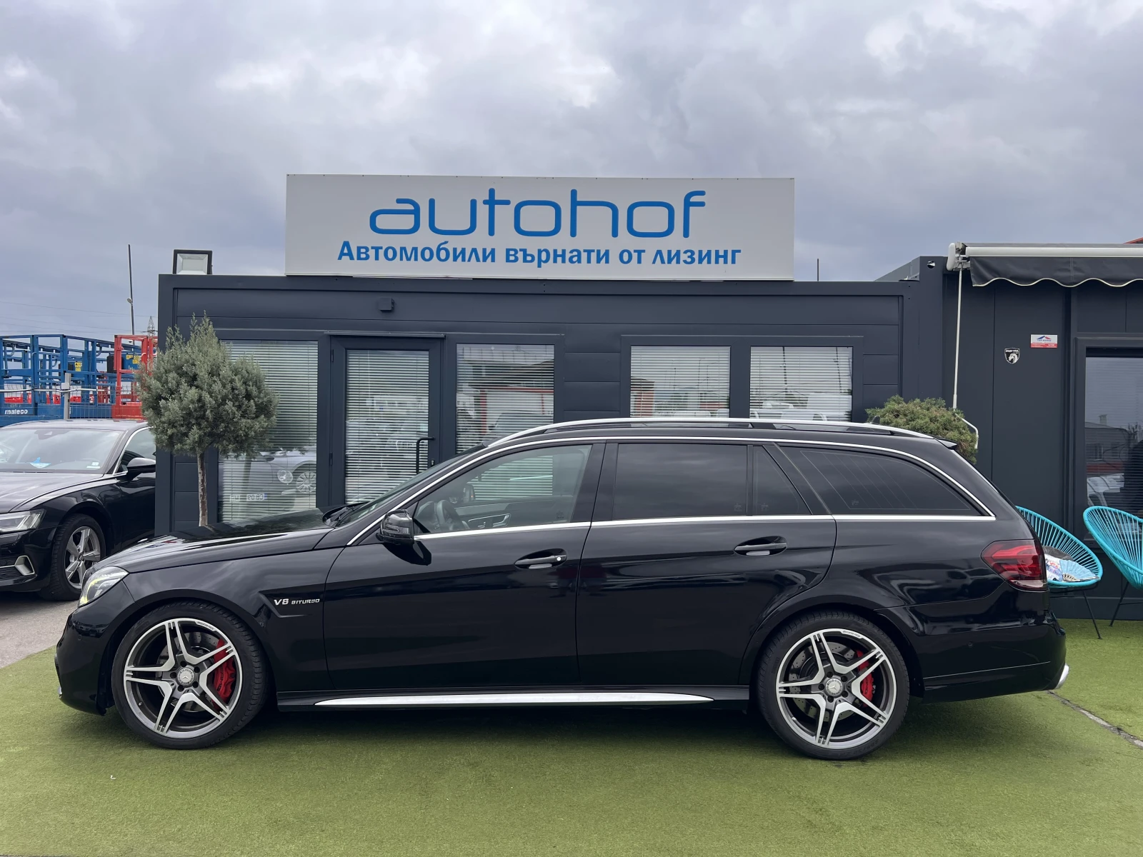 Mercedes-Benz E 63 AMG 4matic/5.5/585k.c./7AT - изображение 2