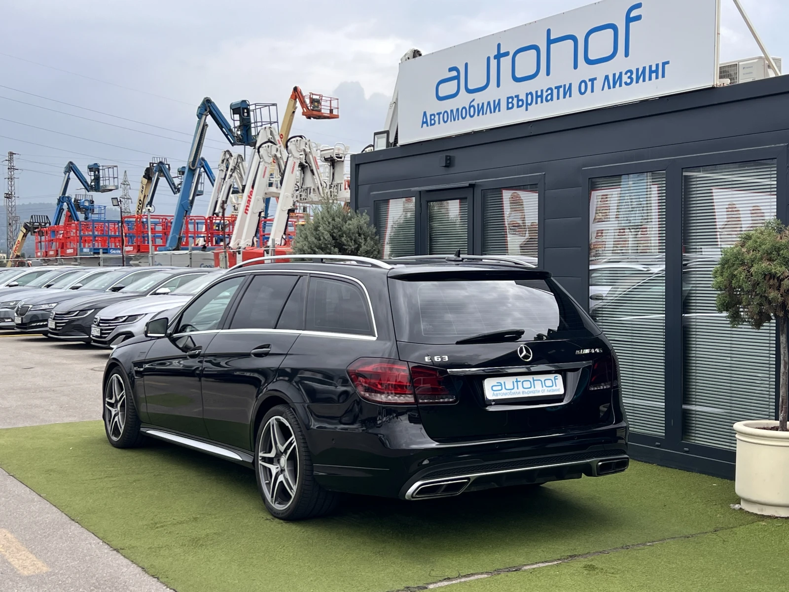 Mercedes-Benz E 63 AMG 4matic/5.5/585k.c./7AT - изображение 3