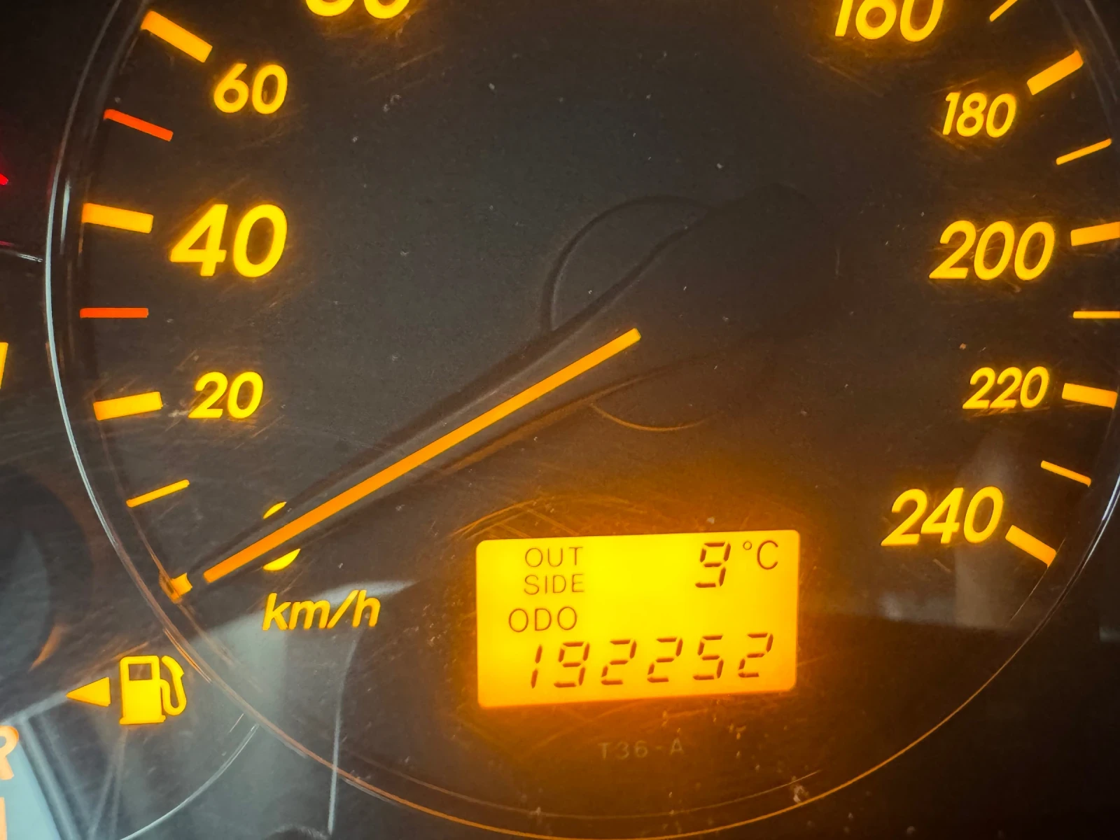 Toyota Avensis 2.0D-4D KLIMATR  | Mobile.bg � ����������� 12