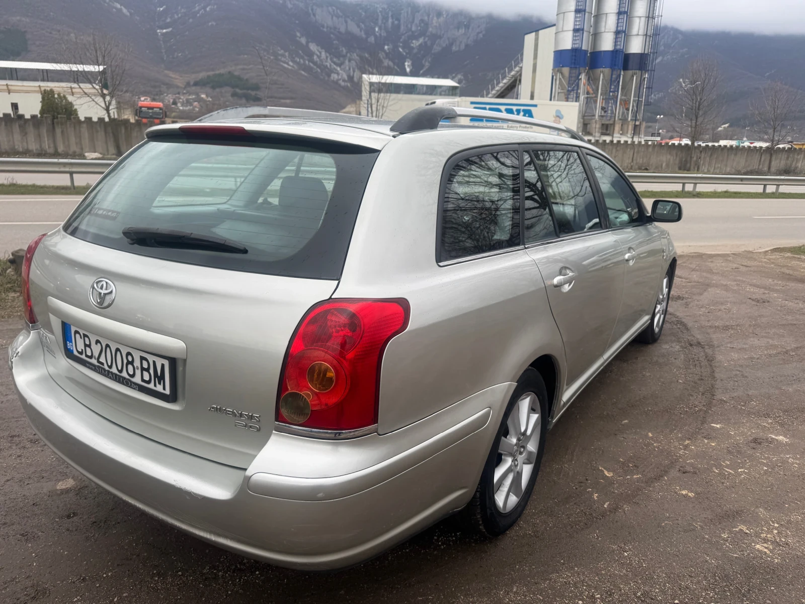 Toyota Avensis 2.0D-4D KLIMATR  | Mobile.bg � ����������� 3