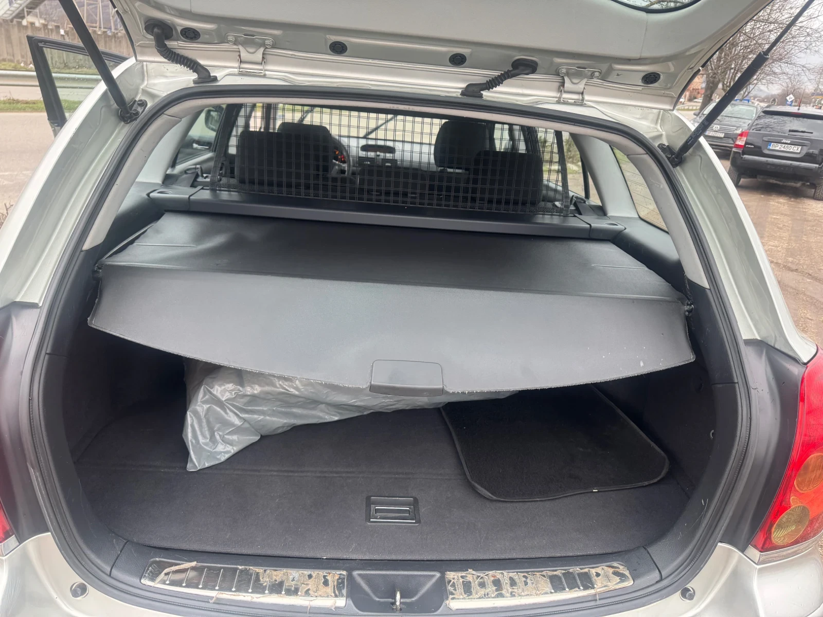 Toyota Avensis 2.0D-4D KLIMATR  | Mobile.bg � ����������� 9