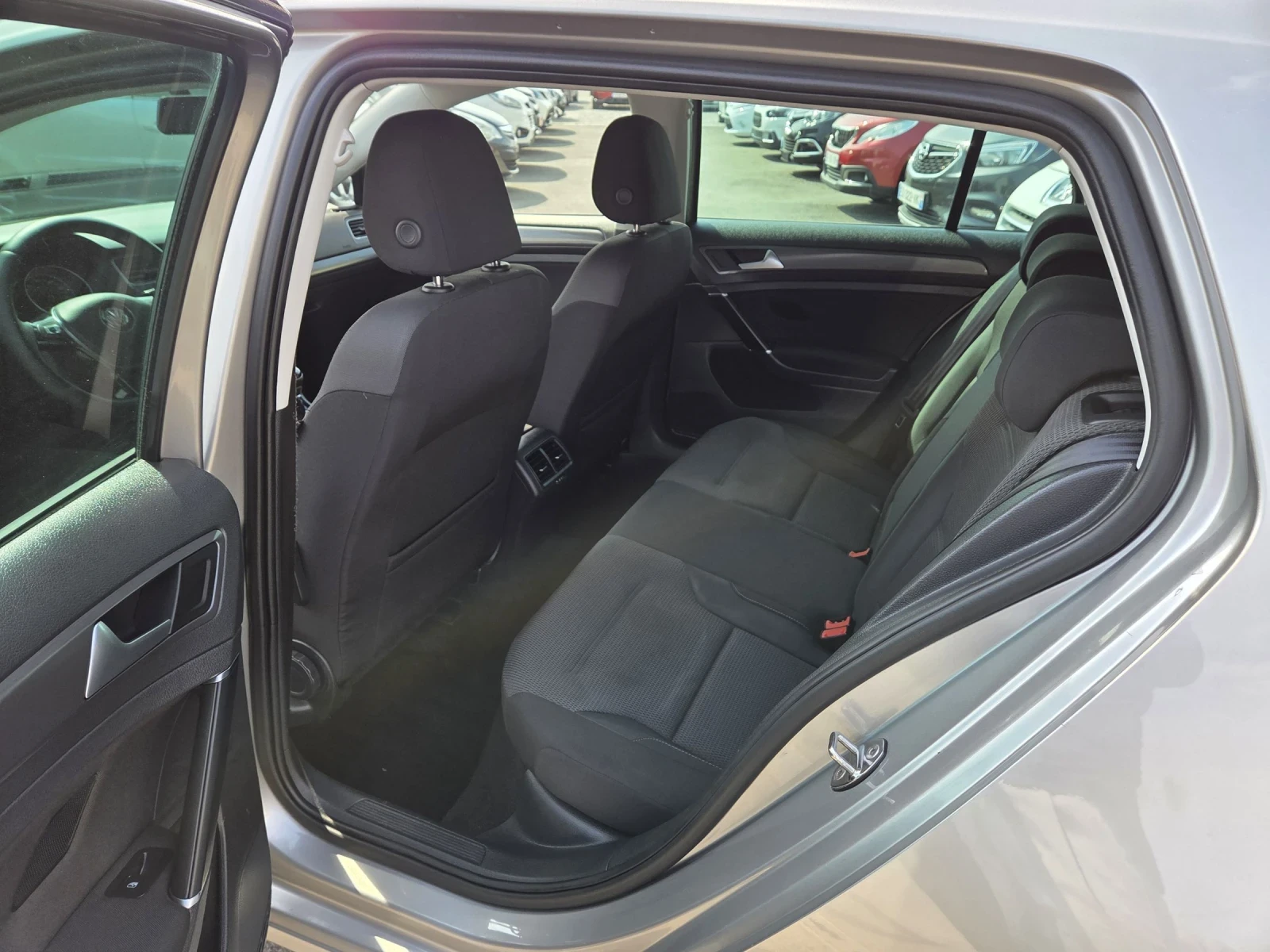 VW Golf 2017г./ 1.6tdi/ EURO 6, снимка 11 - Автомобили и джипове - 53922181